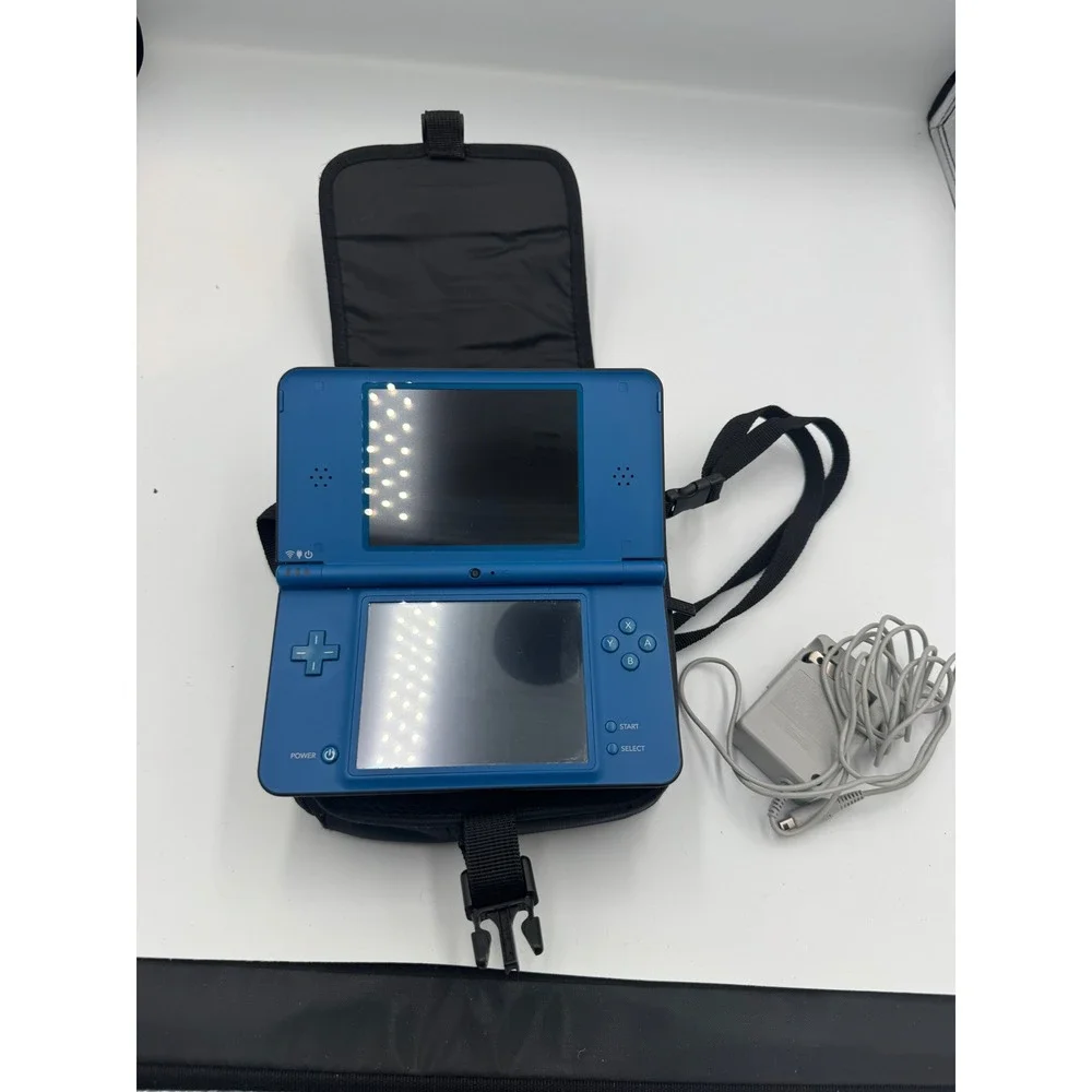 Nintendo DSi XL Midnight Blue Console Bundle Super Mario Crossbody Bag Charger14
